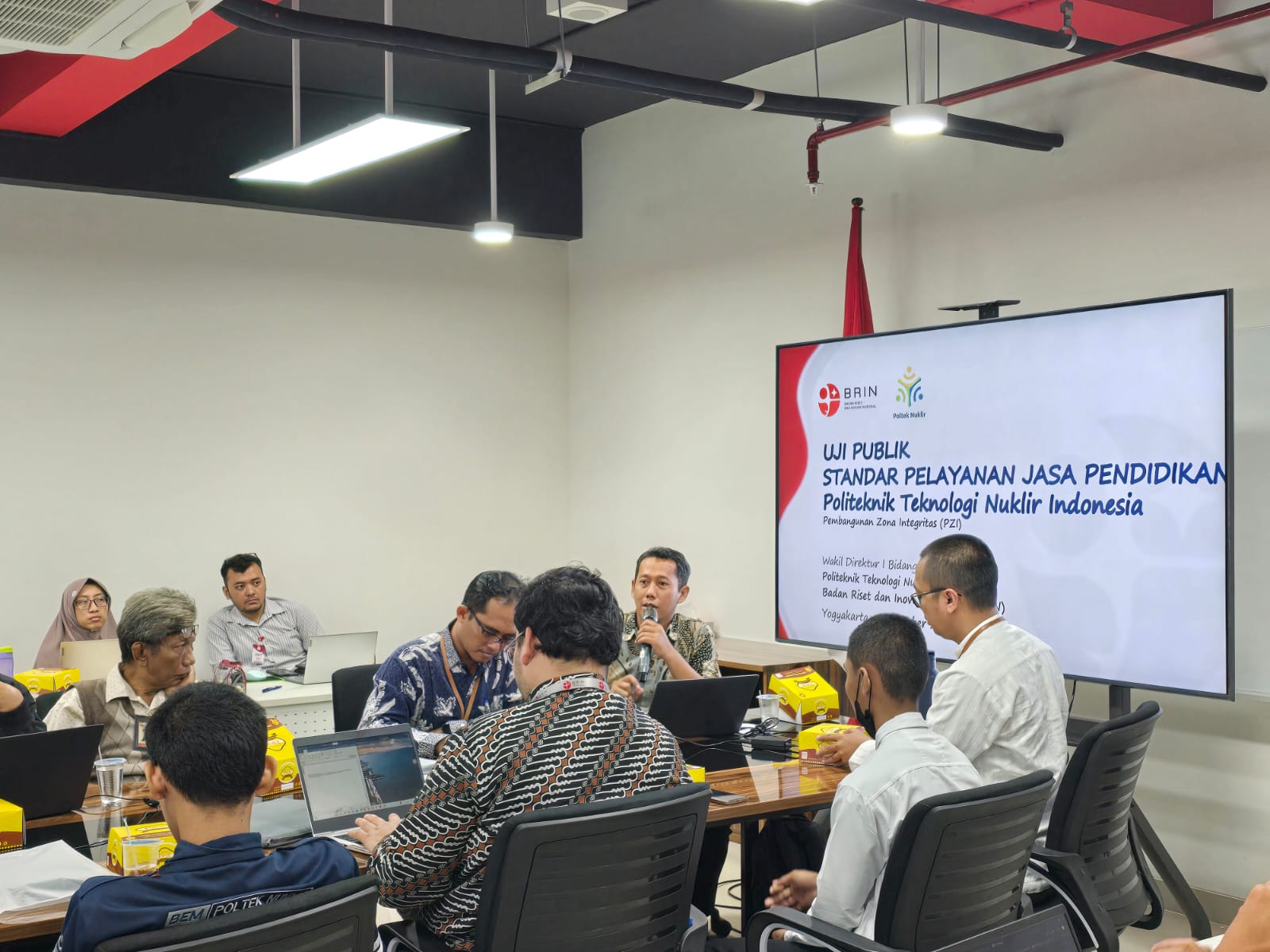 Jaring Masukan dari Stakeholder, Poltek Nuklir Lakukan Uji Publik Standar Pelayanan Pendidikan