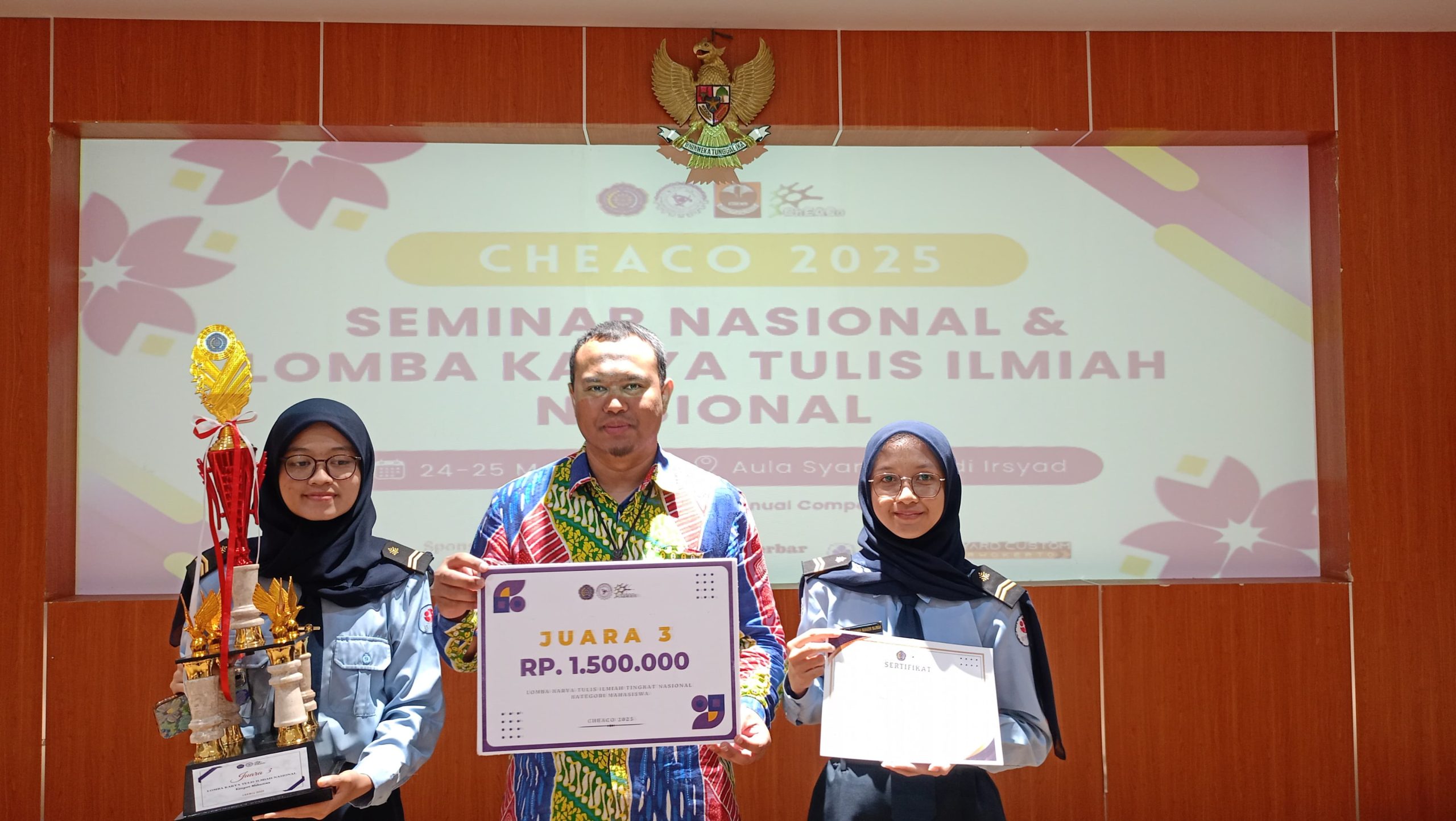 Teliti Kulit Bawang Merah, Mahasiswa Poltek Nuklir Peroleh Juara di Kompetisi CheaCo