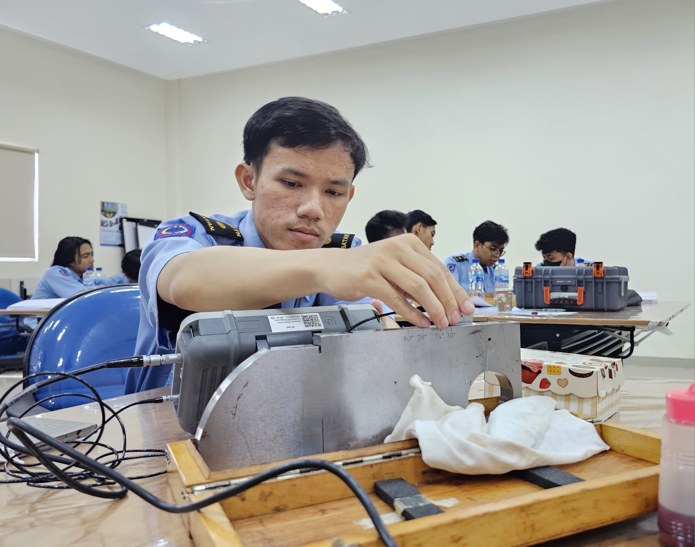 Tingkatkan Kompetensi Lulusan, Poltek Nuklir Selenggarakan Pelatihan Sertifikasi Lisensi level-2 ASNT Skala Internasional